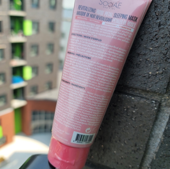 Revitalizing Sleep Mask - Picture 3 of 6